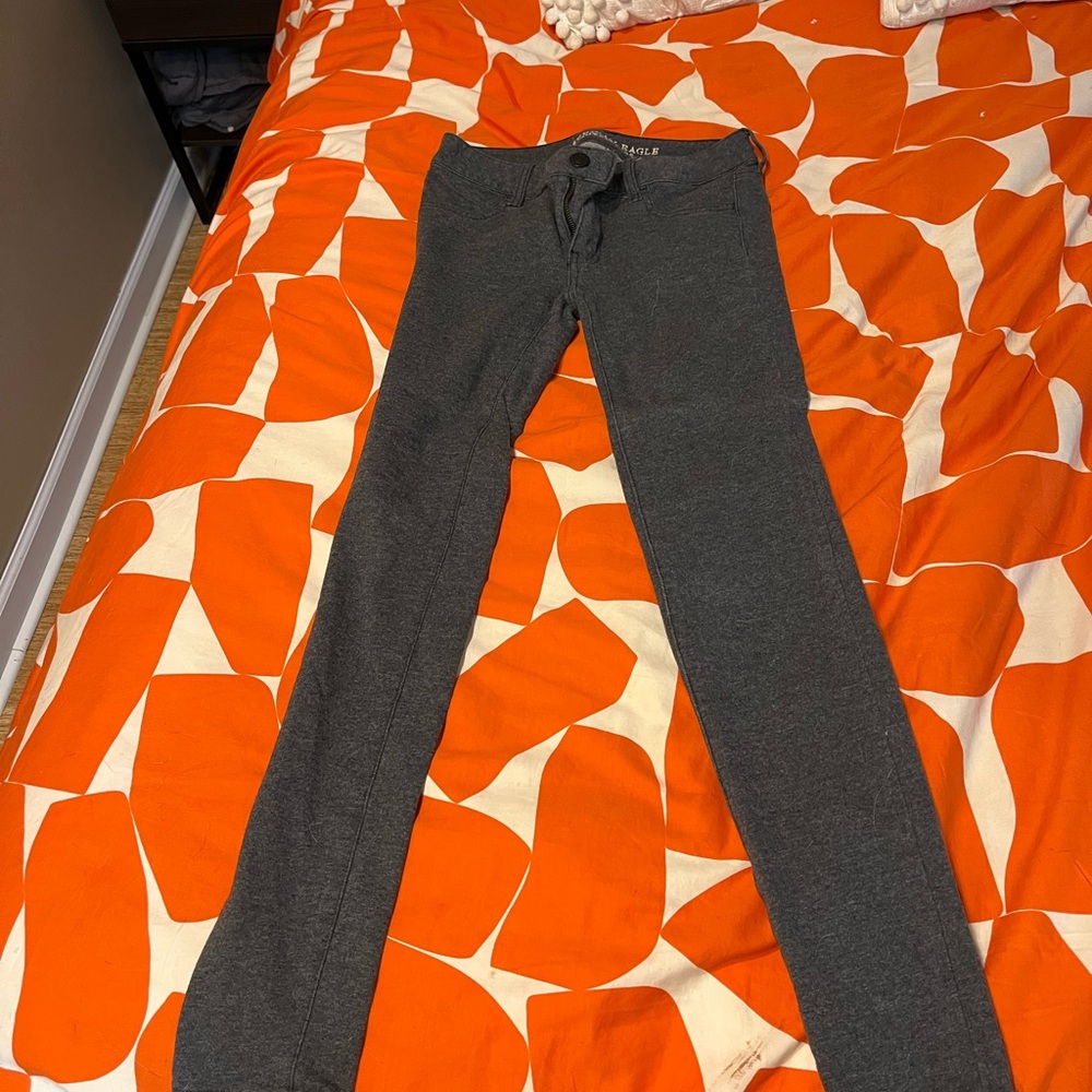 American Eagle Super Soft Grey Jegging